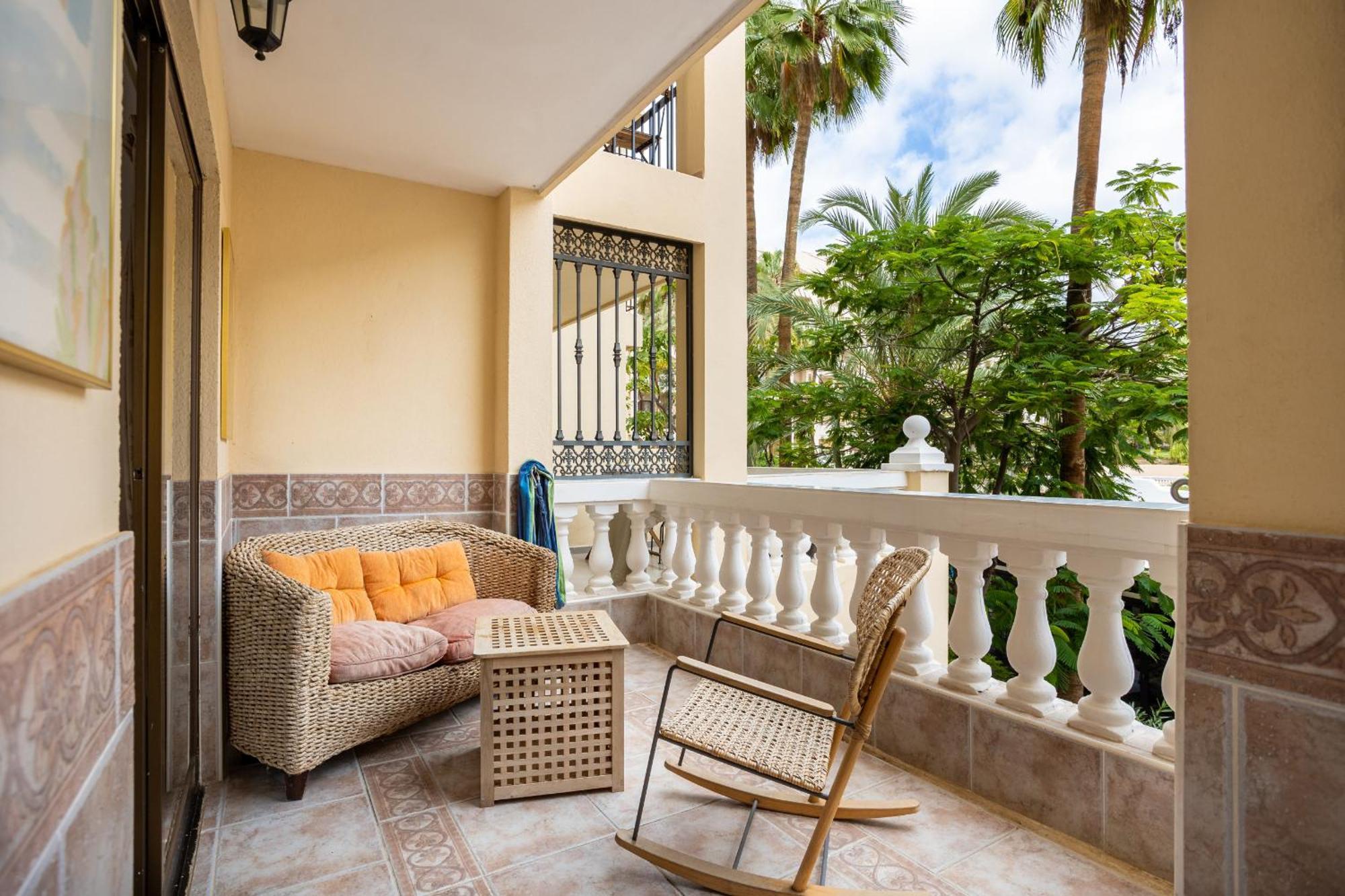 לוס כריסטיאנוס Castle Harbour Melanie'S Apartment By Lovetenerife מראה חיצוני תמונה