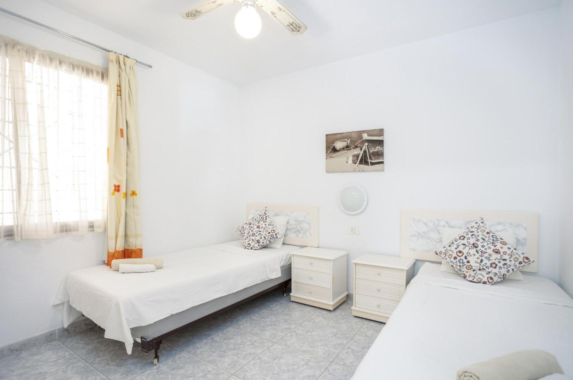 לוס כריסטיאנוס Castle Harbour Melanie'S Apartment By Lovetenerife מראה חיצוני תמונה